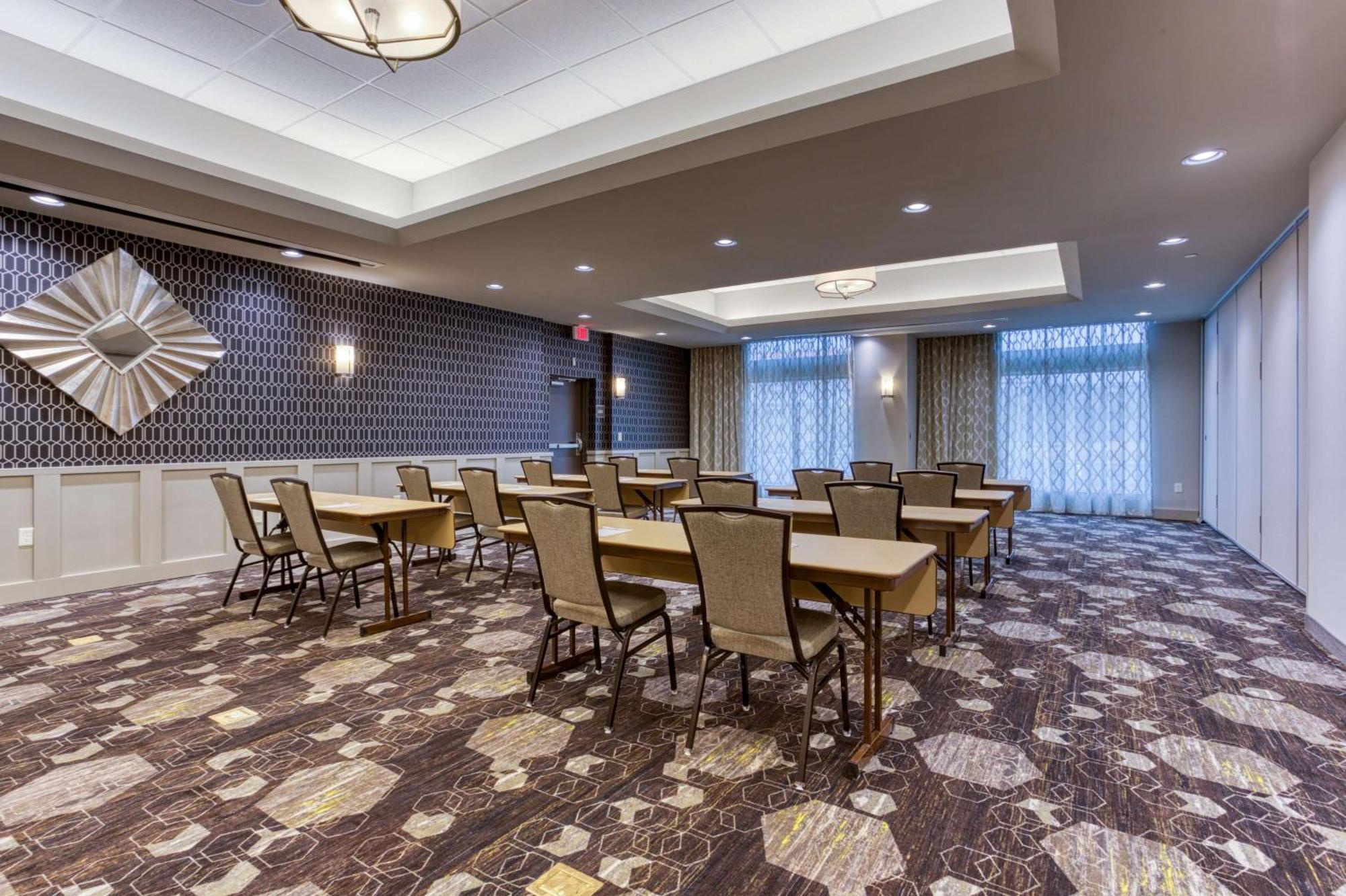 Drury Inn & Suites Columbus Polaris Екстериор снимка