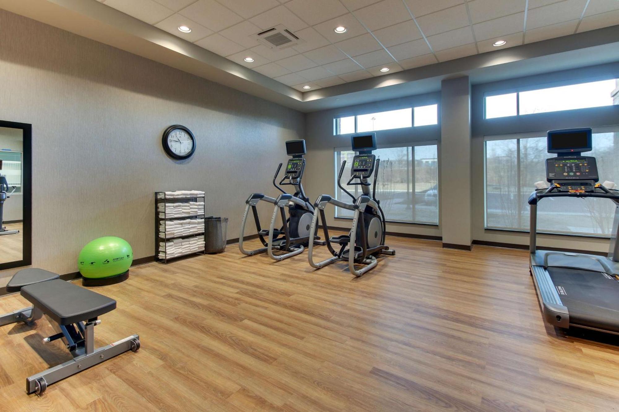 Drury Inn & Suites Columbus Polaris Екстериор снимка