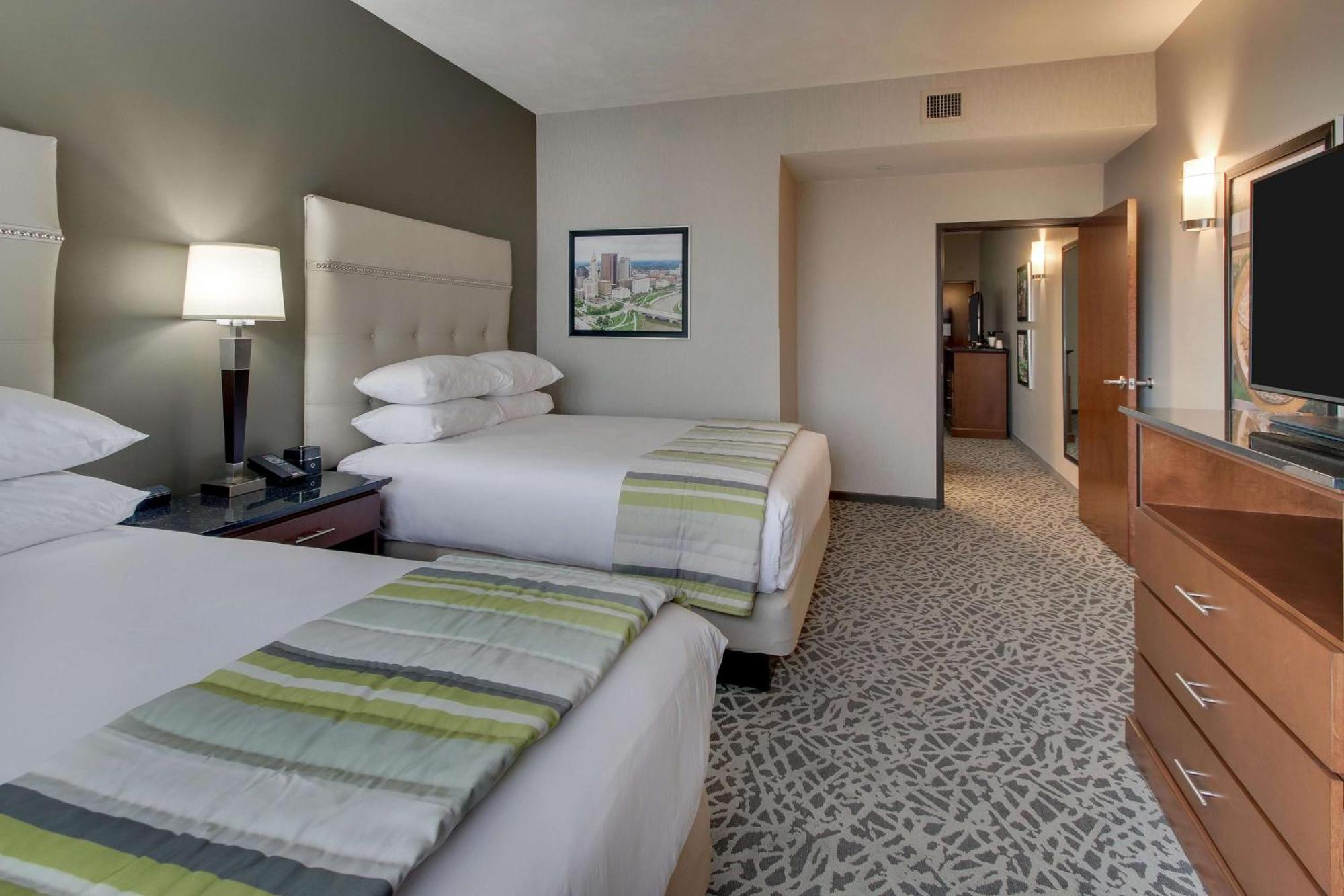 Drury Inn & Suites Columbus Polaris Екстериор снимка