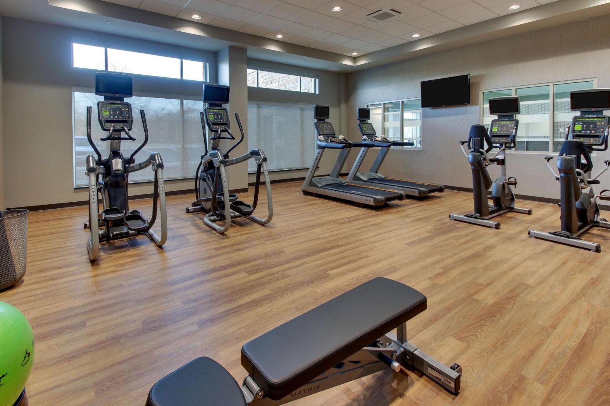 Drury Inn & Suites Columbus Polaris Екстериор снимка