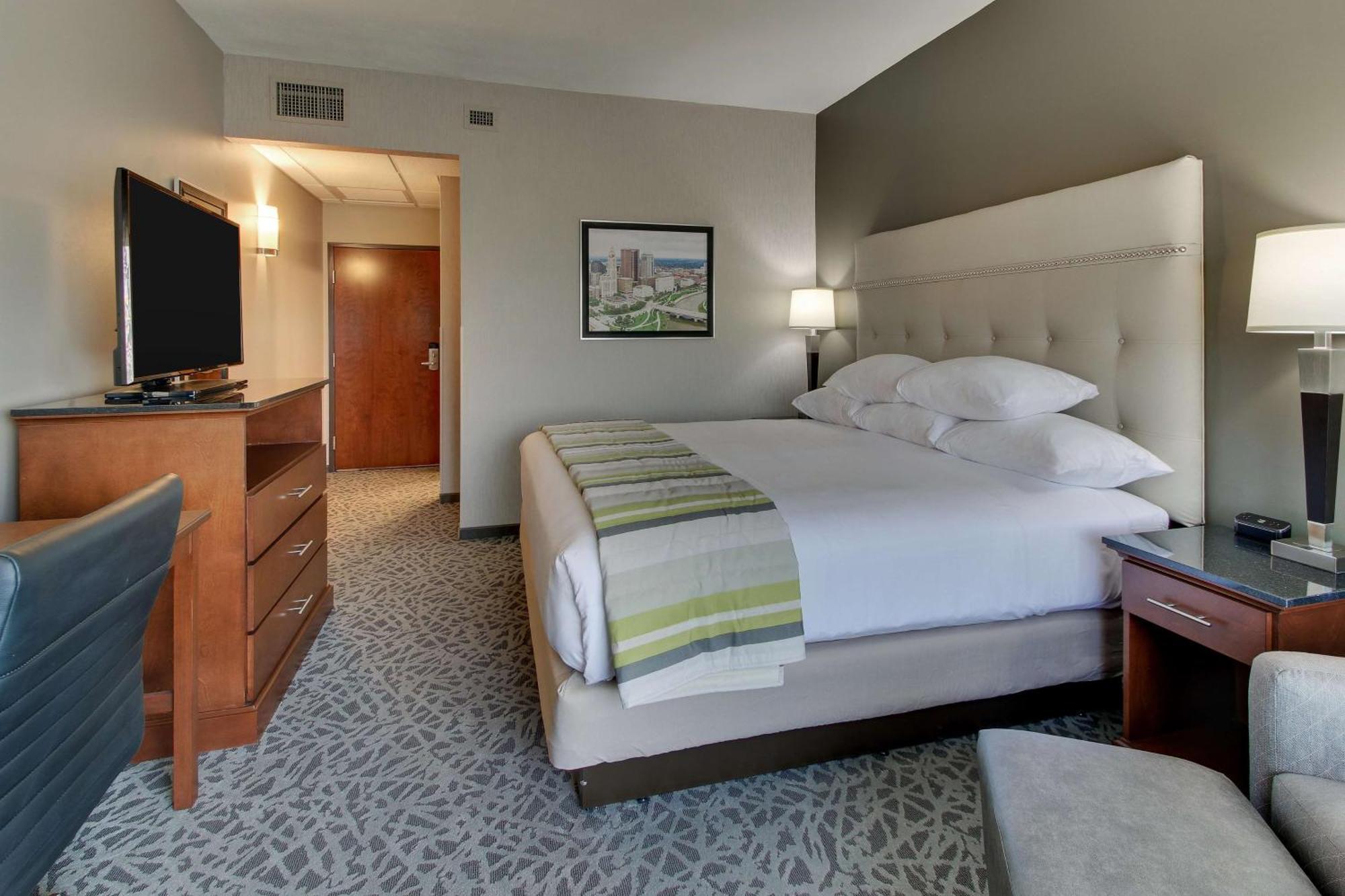 Drury Inn & Suites Columbus Polaris Екстериор снимка