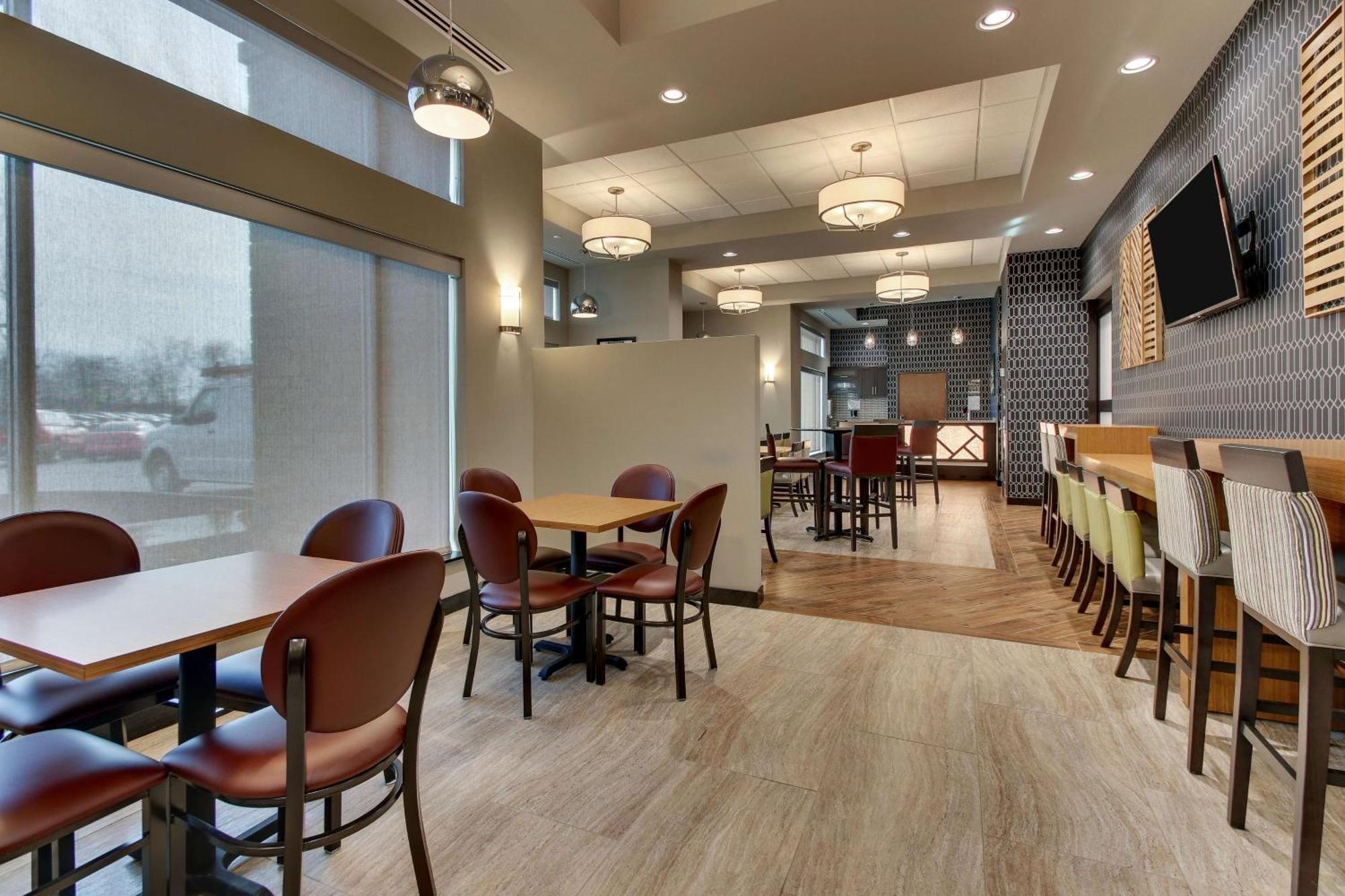 Drury Inn & Suites Columbus Polaris Екстериор снимка