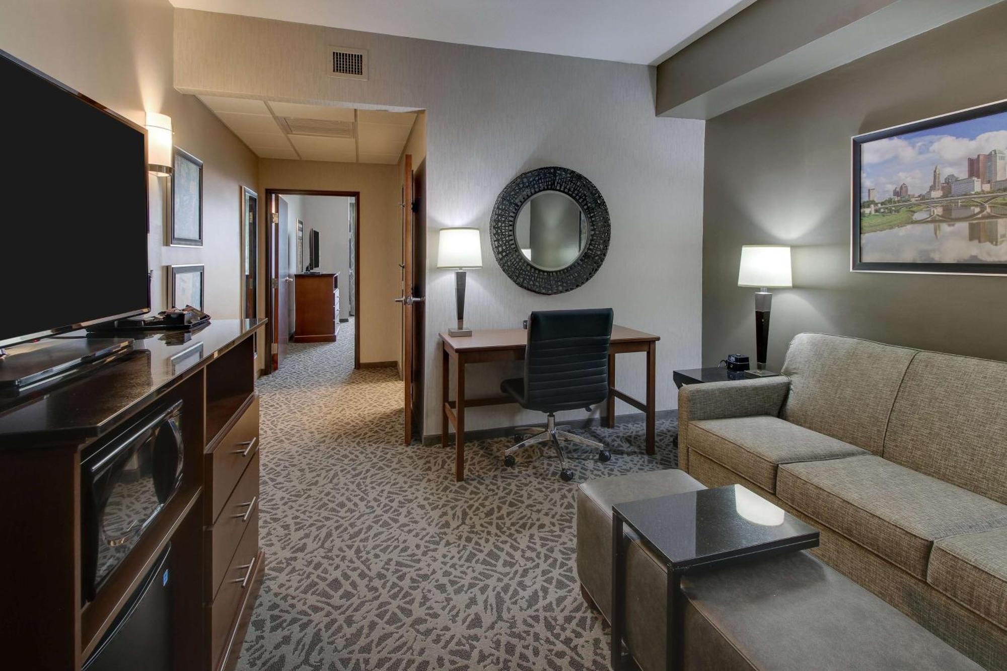 Drury Inn & Suites Columbus Polaris Екстериор снимка